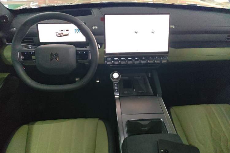 Used Brave warrior M817 2025 Model, Hero Center Console