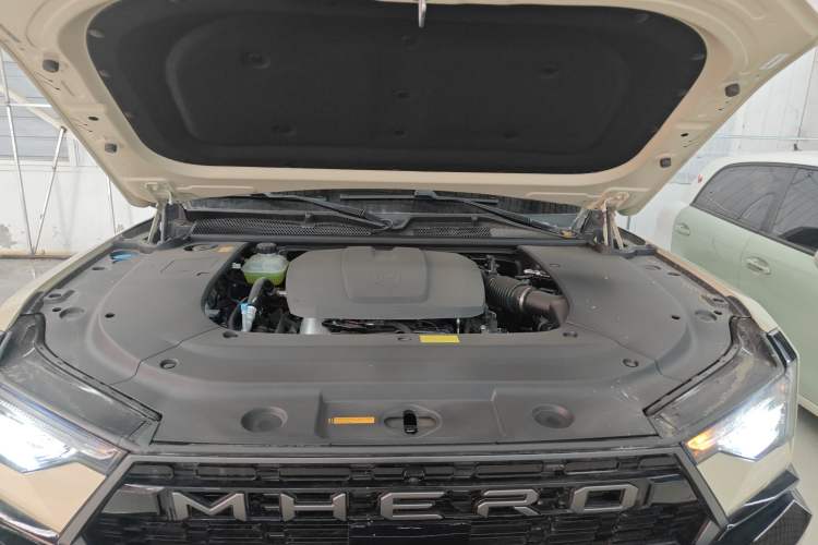 Used Brave warrior M817 2025 Model, Hero Engine Bay