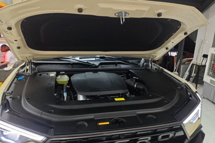 Used Brave warrior M817 2025 Model, Hero Engine Bay