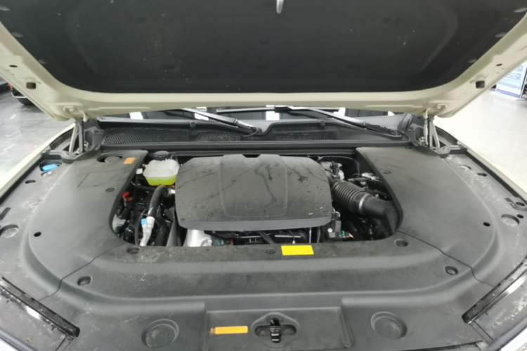 Used Brave warrior M817 2025 Model, Hero Engine Bay