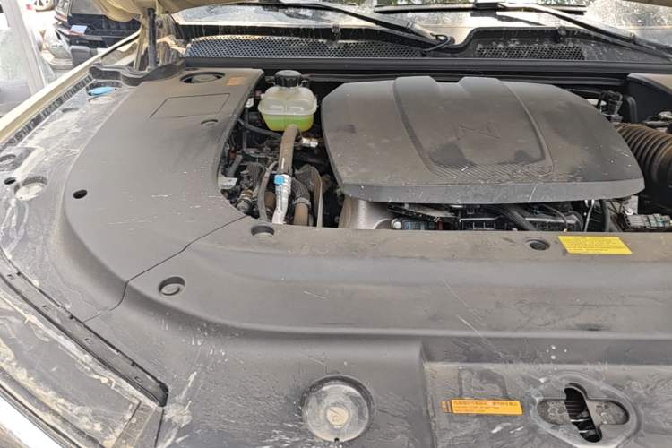 Used Brave warrior M817 2025 Model, Hero Engine Bay Right
