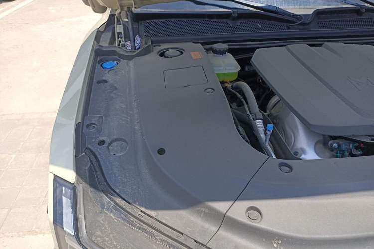 Used Brave warrior M817 2025 Model, Hero Engine Bay Right