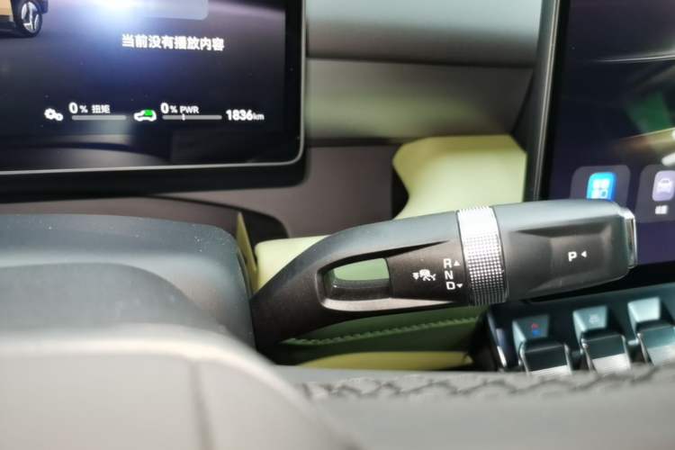 Used Brave warrior M817 2025 Model, Hero Gear Lever