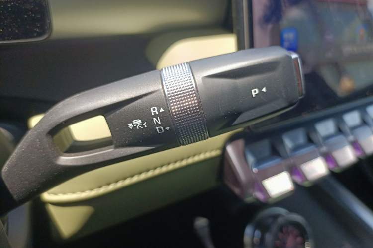 Used Brave warrior M817 2025 Model, Hero Gear Lever
