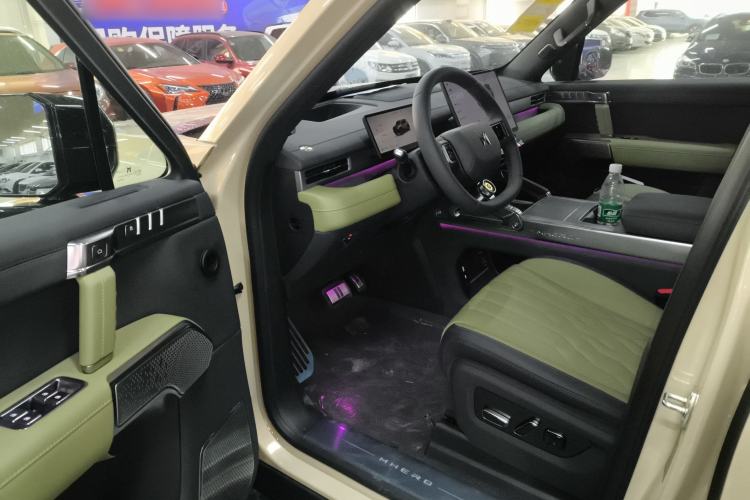 Used Brave warrior M817 2025 Model, Hero Interior 3