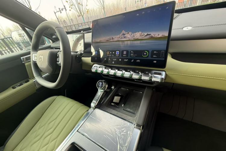 Used Brave warrior M817 2025 Model, Hero Interior 3