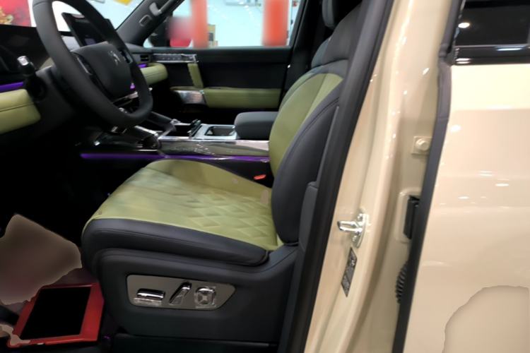 Used Brave warrior M817 2025 Model, Hero Left Front Seat