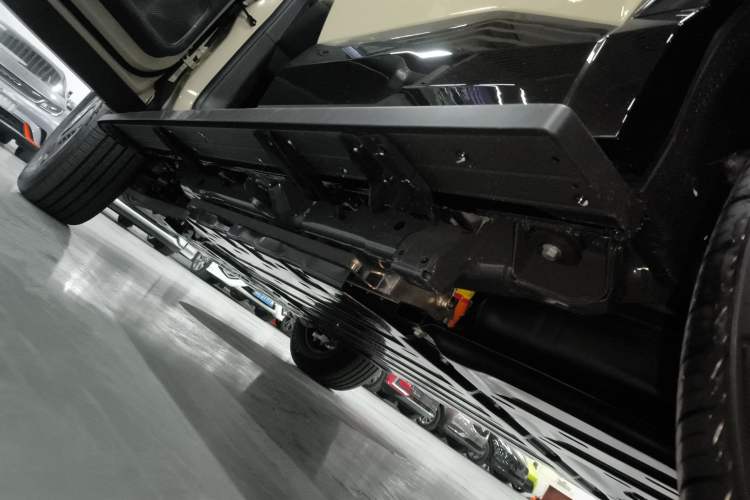Used Brave warrior M817 2025 Model, Hero Left Side Sill