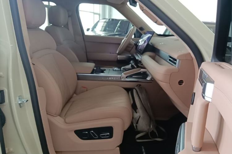 Used Brave warrior M817 2025 Model, Max+ Right Front Seat