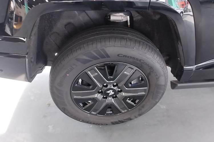 Used Brave warrior M817 2026 Model Max+ Right Rear Wheel Hub