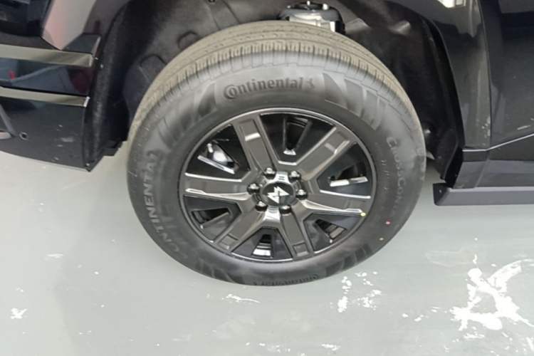 Used Brave warrior M817 2026 Model Max+ Right Rear Wheel Hub