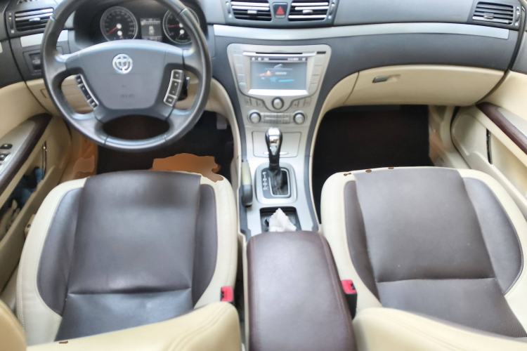 Used Brilliance BS6 2011 1.8T Automatic Flagship Edition Center Console