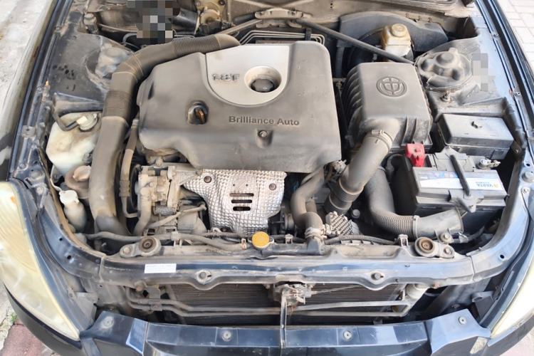 Used Brilliance BS6 2011 1.8T Automatic Flagship Edition Engine Bay