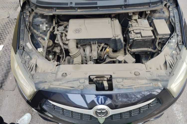 Used Brilliance H220 2014 1.5L Manual Elite Model Engine Bay