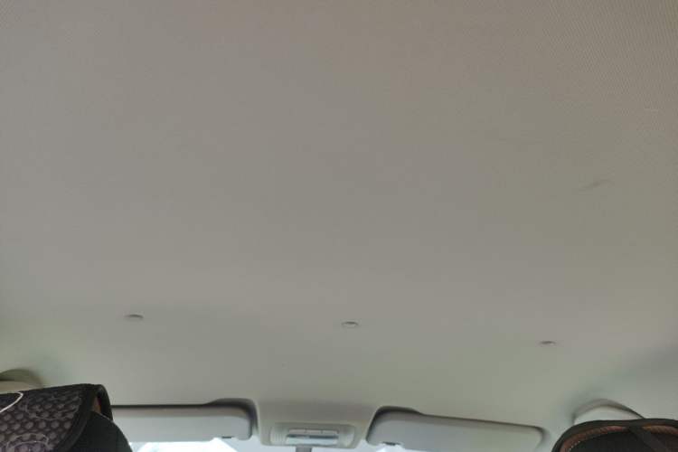 Used Brilliance H220 2014 1.5L Manual Elite Model Headliner