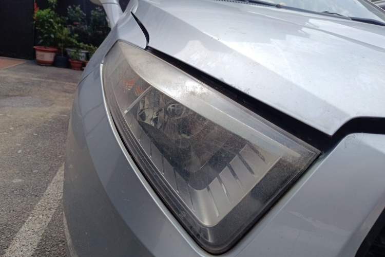 Used Brilliance H220 2014 1.5L Manual Elite Model Right Front Headlight