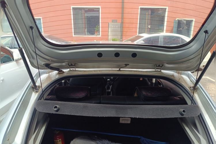 Used Brilliance H220 2014 1.5L Manual Elite Model Trunk