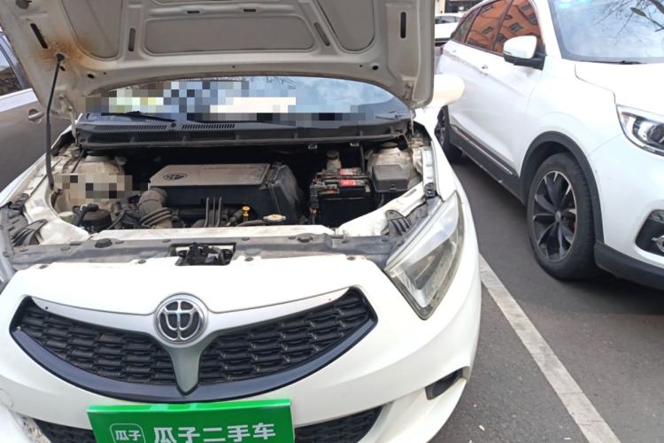 Used Brilliance H220 2014 1.5L Manual Comfort Model Engine Bay Left