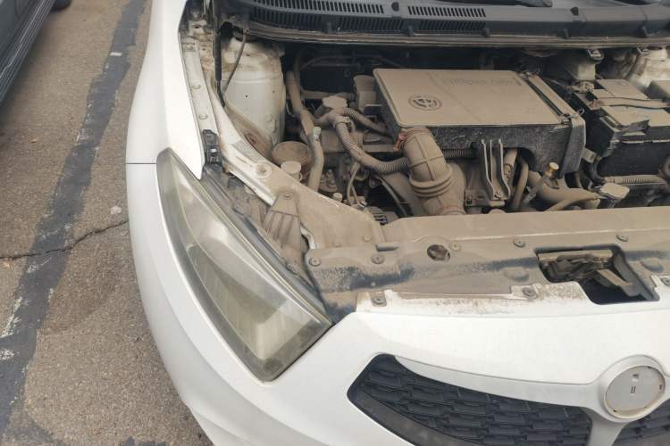 Used Brilliance H220 2014 1.5L Manual Comfort Model Engine Bay Right