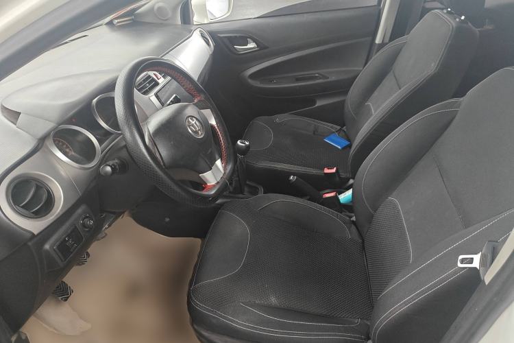 Used Brilliance H220 2014 1.5L Manual Comfort Model Left Front Seat
