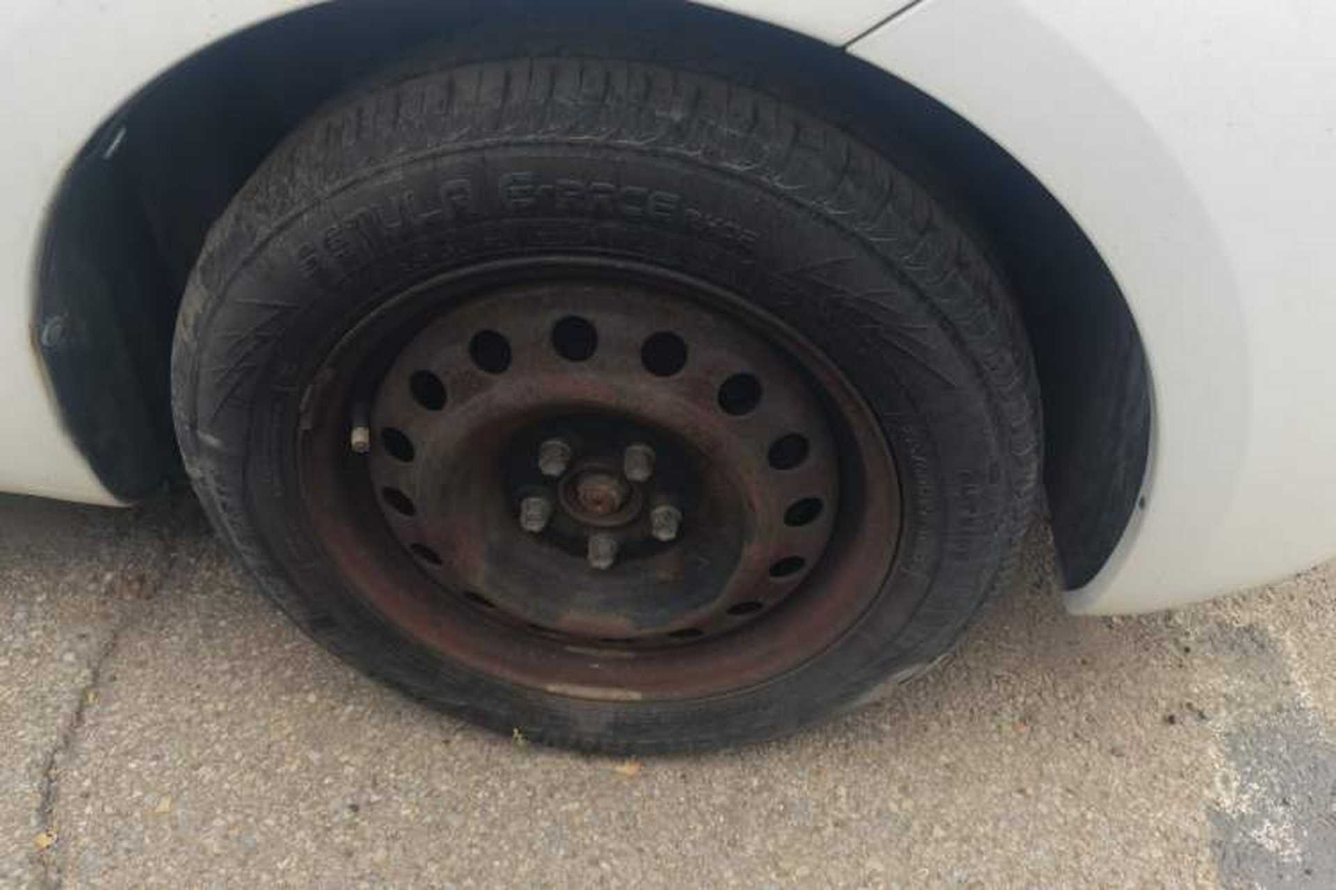Used Brilliance H220 2014 1.5L Manual Comfort Model Right Front Wheel Hub