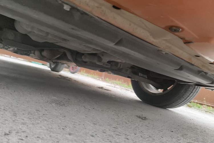 Used Brilliance H220 2014 1.5L AMT Sunroof Version Chassis Rear