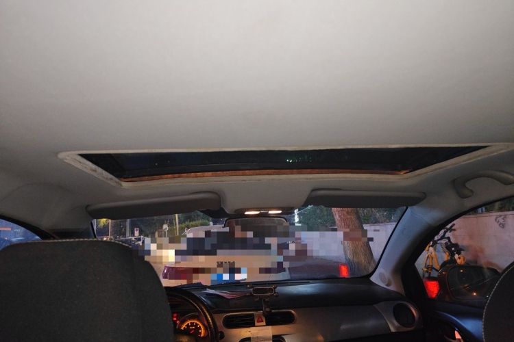 Used Brilliance H220 2014 1.5L AMT Sunroof Version Headliner