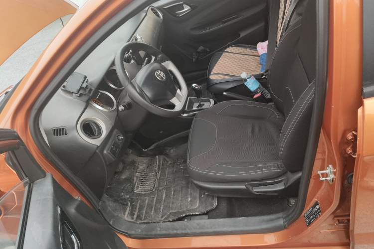 Used Brilliance H220 2014 1.5L AMT Sunroof Version Left Front Seat