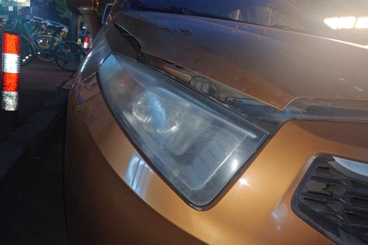 Used Brilliance H220 2014 1.5L AMT Sunroof Version Right Front Headlight