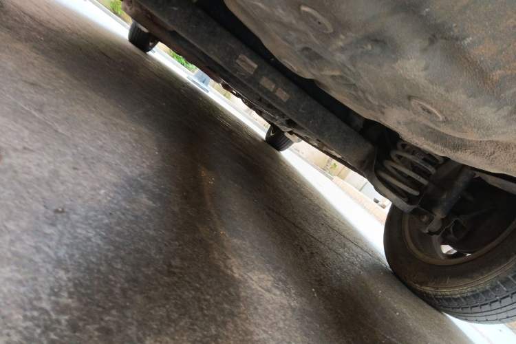 Used Brilliance H230 2012 1.5L AMT Elite Version Chassis Rear