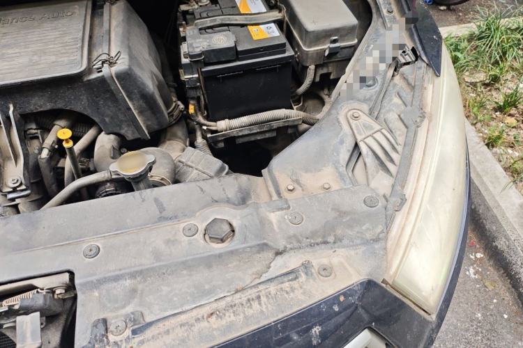 Used Brilliance H230 2012 1.5L Manual Comfort Edition Engine Bay Left