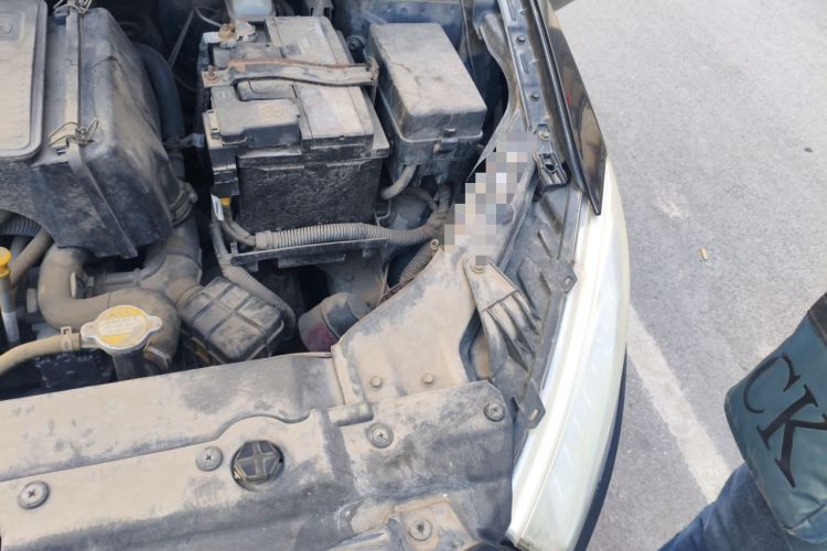 Used Brilliance H230 2012 1.5L Manual Elite Edition Engine Bay Left