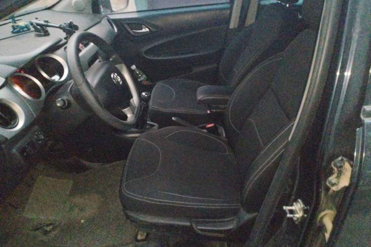 Used Brilliance H230 2012 1.5L Manual Comfort Edition Left Front Seat