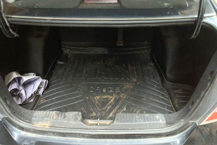 Used Brilliance H230 2012 1.5L AMT Elite Version Trunk