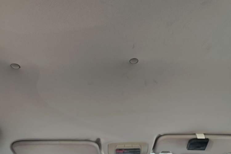 Used Brilliance H230 2012 1.5L AMT Elite Version Headliner