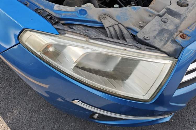 Used Brilliance H230 2012 1.5L AMT Elite Version Right Front Headlight