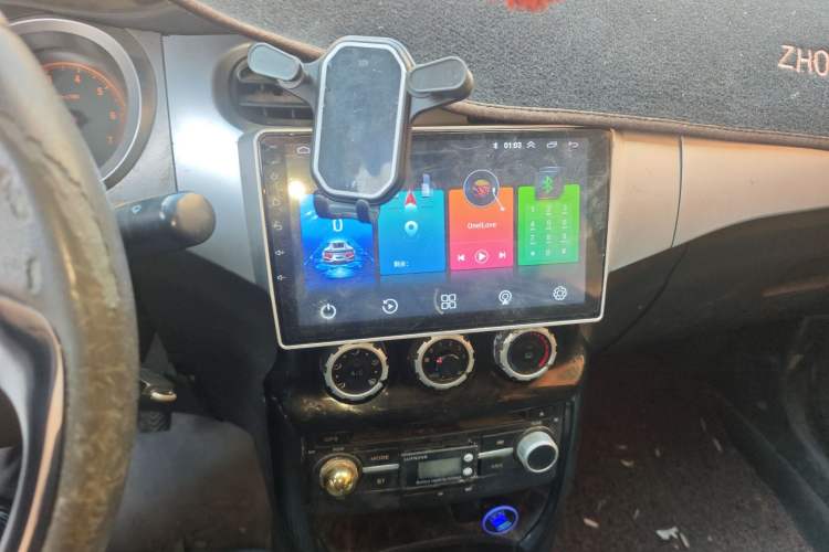 Used Brilliance H230 2012 1.5L Manual Comfort Edition Audio And AC Panel