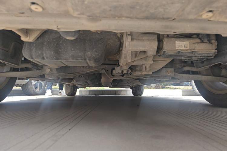 Used Brilliance H230 2012 1.5L AMT Elite Version Chassis Front