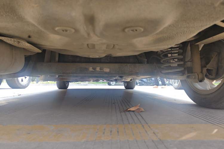 Used Brilliance H230 2012 1.5L AMT Elite Version Chassis Rear
