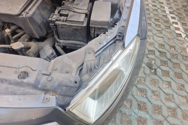 Used Brilliance H230 2012 1.5L Manual Comfort Edition Engine Bay Left