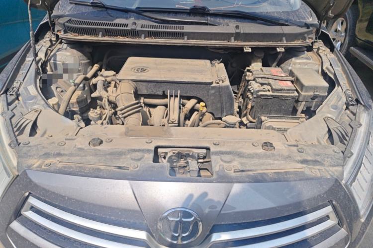 Used Brilliance H230 2012 1.5L AMT Elite Version Engine Bay