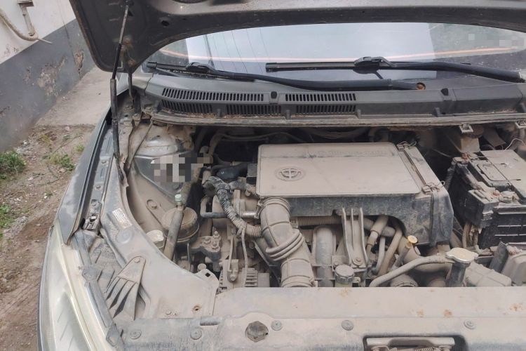 Used Brilliance H230 2012 1.5L AMT Sunroof Version Engine Bay Right