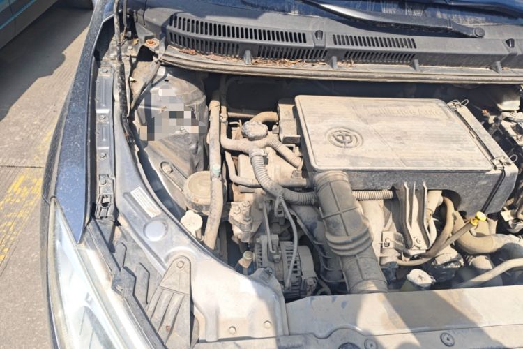Used Brilliance H230 2012 1.5L AMT Elite Version Engine Bay Right
