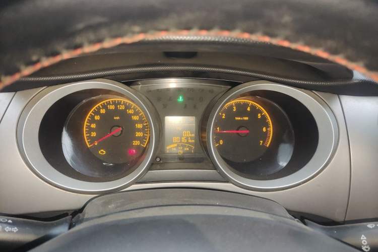 Used Brilliance H230 2012 1.5L AMT Sunroof Version Instrument Cluster