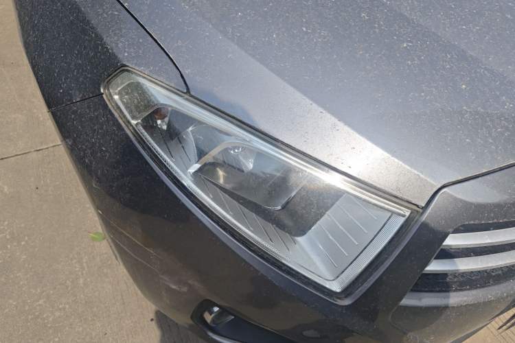 Used Brilliance H230 2012 1.5L AMT Elite Version Right Front Headlight