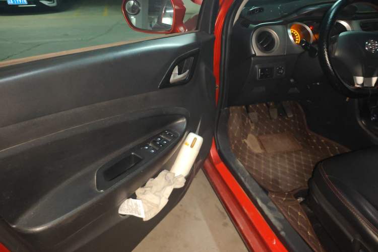 Used Brilliance H230 2012 1.5L Manual Comfort Edition Driver Seat