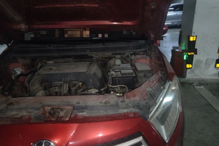 Used Brilliance H230 2012 1.5L Manual Elite Edition Engine Bay Left