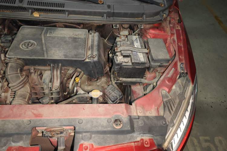 Used Brilliance H230 2012 1.5L Manual Comfort Edition Engine Bay Left