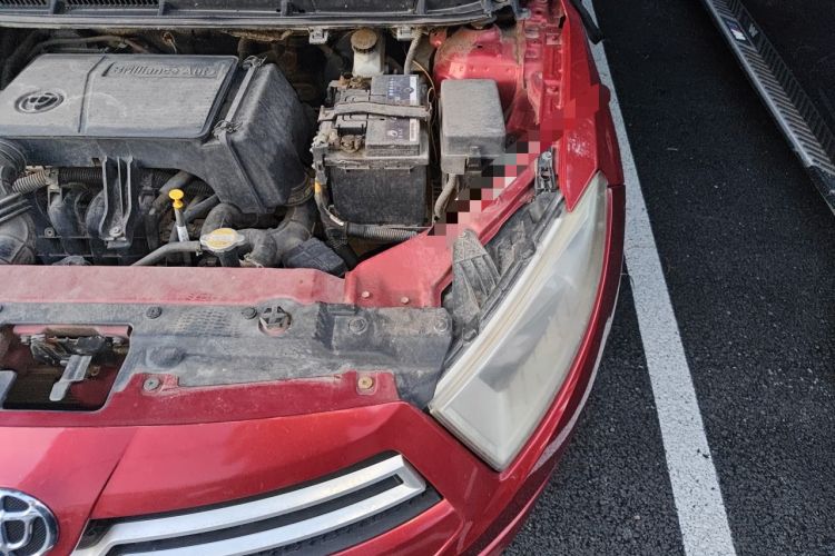 Used Brilliance H230 2012 1.5L Manual Comfort Edition Engine Bay Left