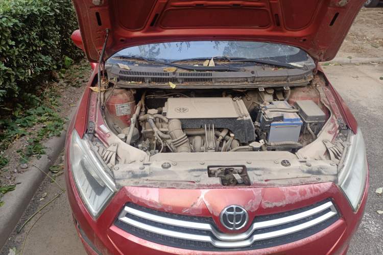 Used Brilliance H230 2012 1.5L Manual Elite Edition Engine Bay Right
